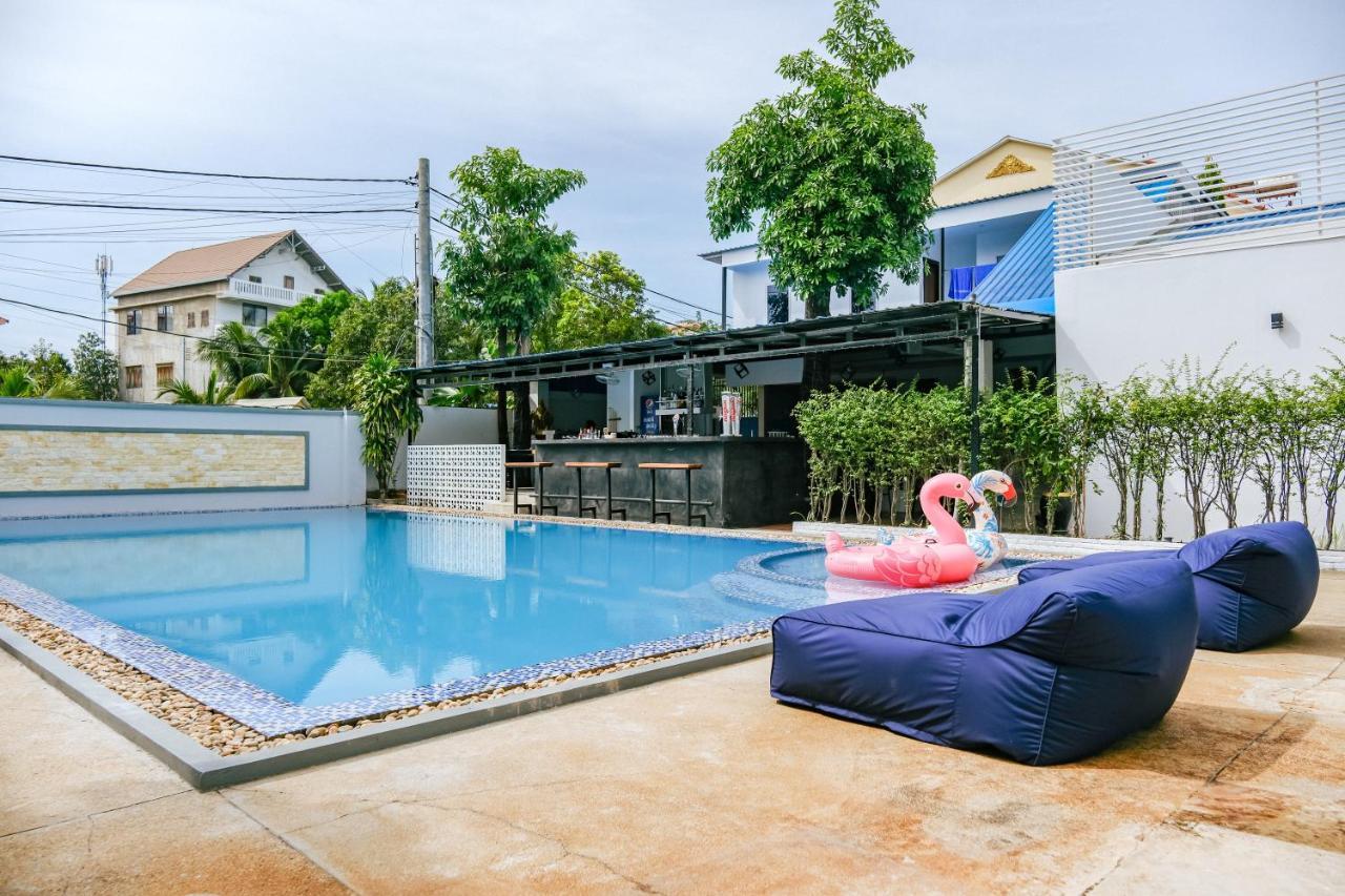 Queentown Hostel Siem Reap Luaran gambar